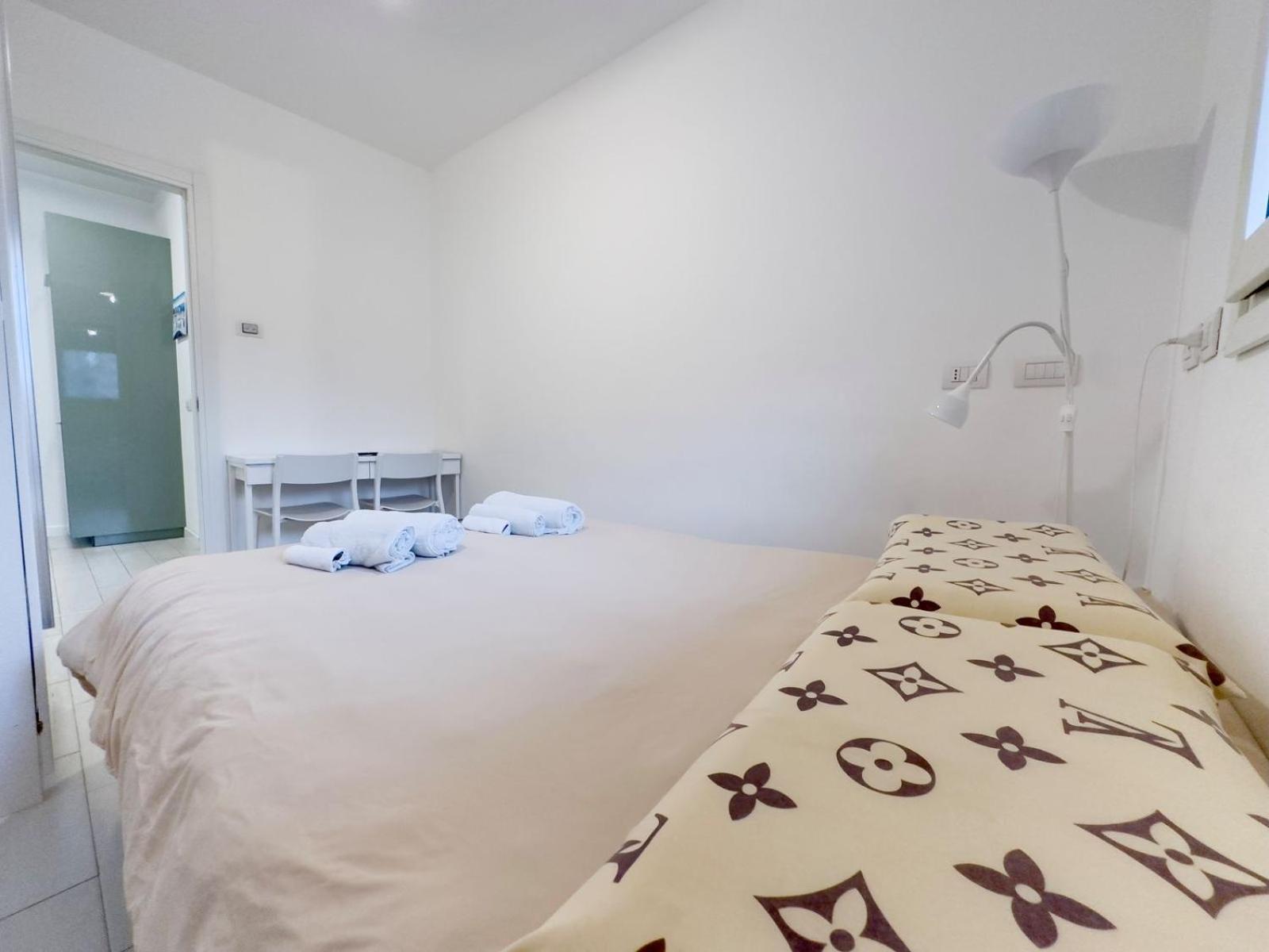 Luxury 3 Bedroom Apartment 100 Mq Next To Rho Fiera And San Siro ミラノ エクステリア 写真